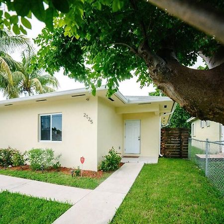 Villa New House On The Block Near Miami Airport. Esterno foto