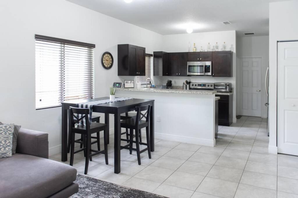 Villa New House On The Block Near Miami Airport. Esterno foto